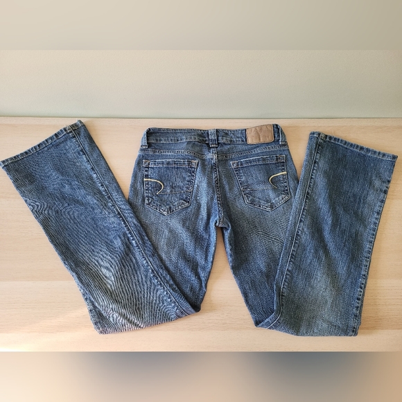 AE Boyfriend 77 Jeans - Picture 3 of 3